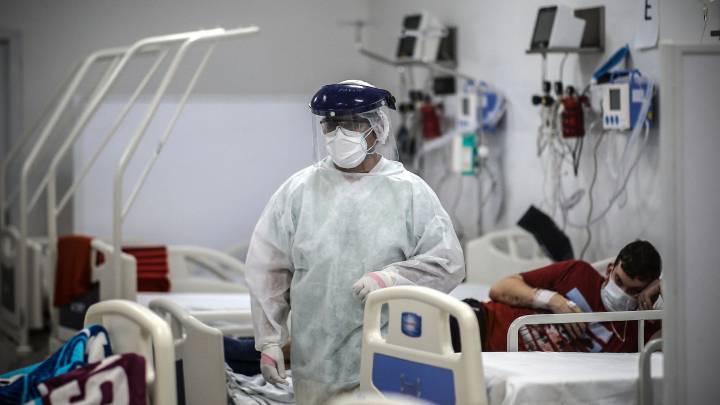 El número de muertes en Brasil crece un 15 % y alcanza la cifra récord con la pandemia
