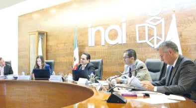 El INAI presenta controversia contra 'decretazo' de AMLO 