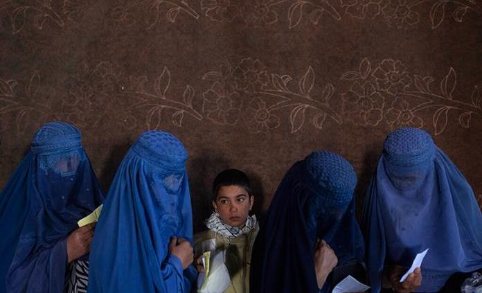 ONU pide acciones para detener la violencia contra las mujeres en Afganistán