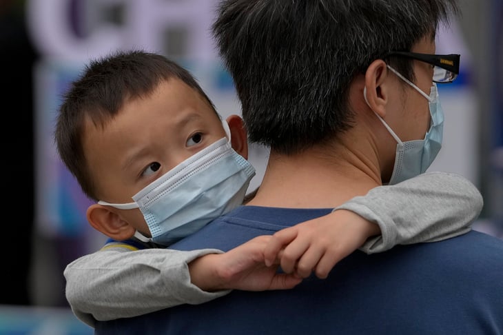 China diagnostica 13 nuevos contagios, la cifra más baja en casi mes y medio