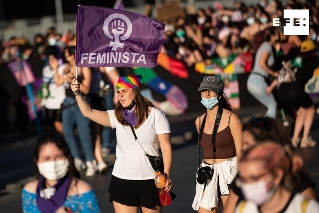 Las chilenas se toman las calles en el Día contra la violencia machista