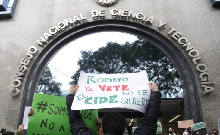 Pese a críticas y manifestaciones, Romero Tellaeche nuevo director del CIDE