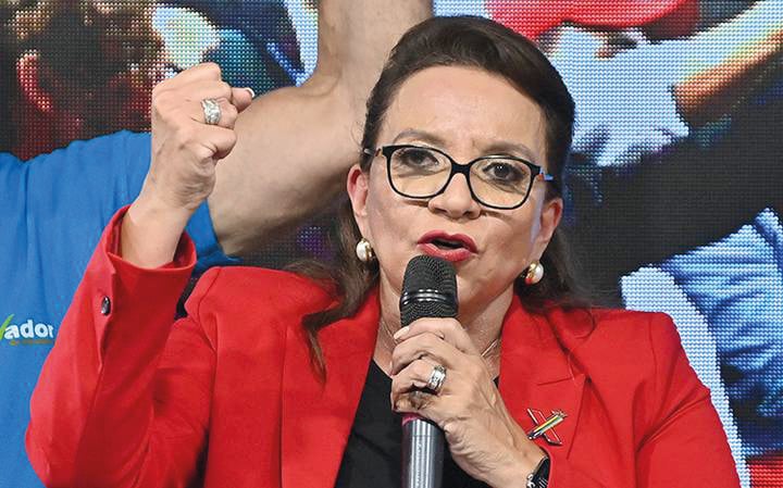 Xiomara Castro reivindica su triunfo como primera presidenta de izquierda