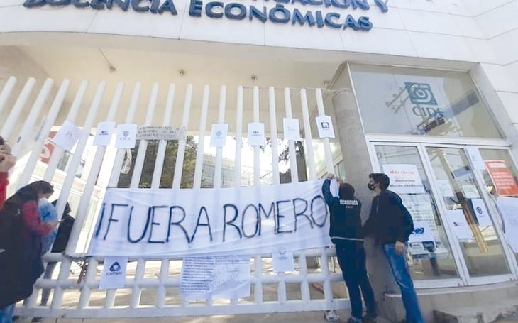 Estudiantes del CIDE buscan amparo tras nombramiento de Romero Tallaeche