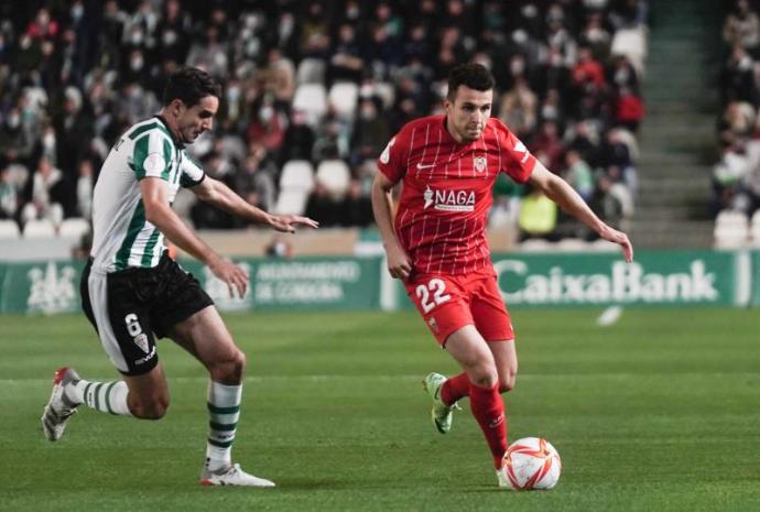Un gol de Lucas Ocampos doblega en la prórroga a un Córdoba peleón