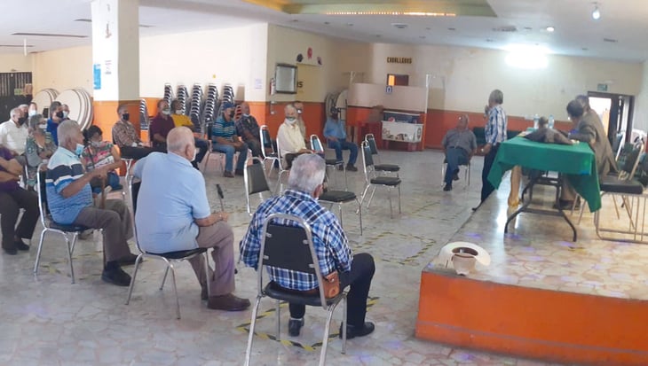 Dan ultimátum a pensionados de Coahuila para pagar la cuota anual de 330 pesos