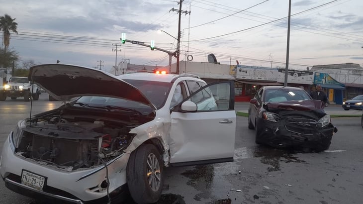 Accidente automovilístico en Monclova deja una persona lesionada y cuantiosos daños materiales