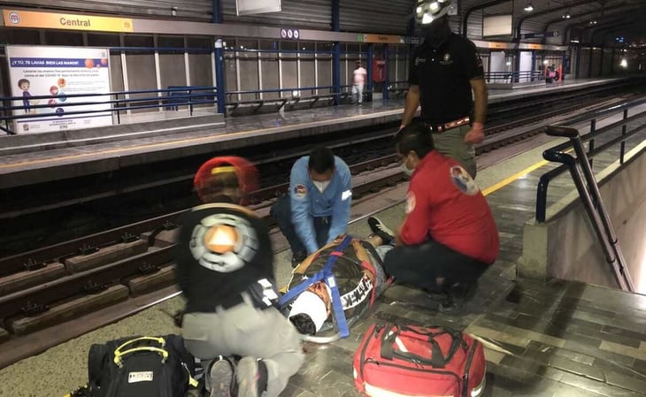 Hombre en estado de ebriedad cae a las vías del Metro 