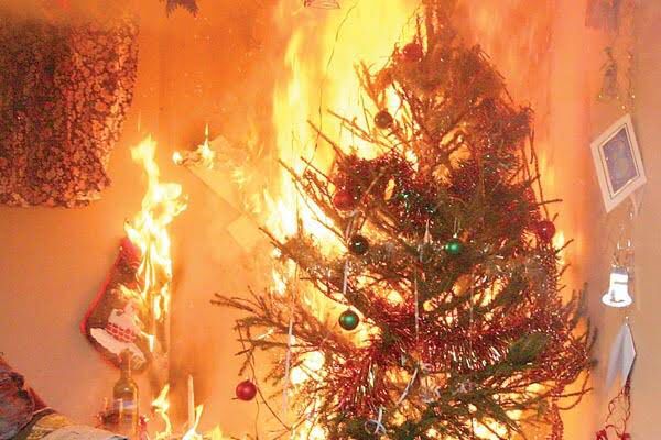 Monclova se enfrenta a incendios en casa habitación debido a las fiestas decembrinas 