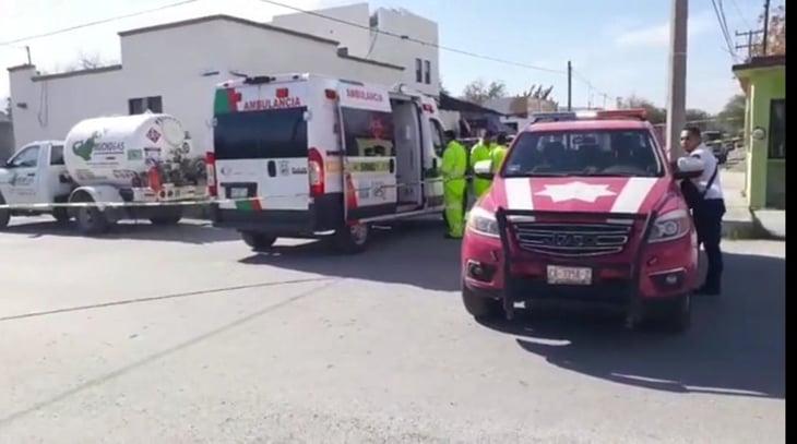 Mujer muere tras ser aplastada por pipa de gas en Monclova 
