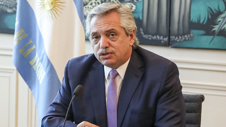 El presidente de Argentina recibe dosis de refuerzo contra COVID-19