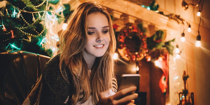 Adolescentes y el uso de la tecnología en las festividades 