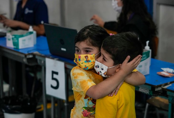 España aprueba vacunación antiCOVID a niños de 5 a 11 años