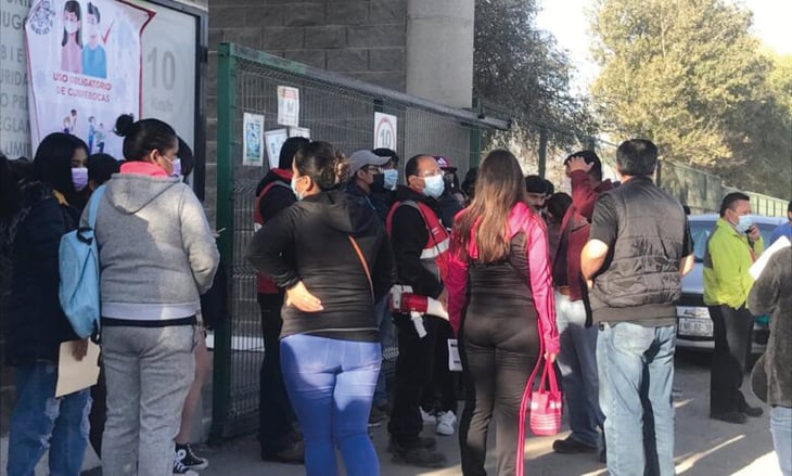 A puerta cerrada se dio inicio con la vacunación de adolescentes en Ramos Arizpe