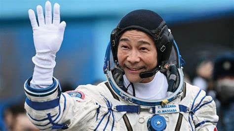 Así fue el despegue del multimillonario japonés que viaja al espacio en cápsula Soyuz