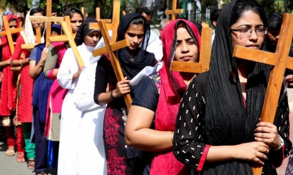 Denuncian ataques a cristianos en India entre polémica por ley anticonversión