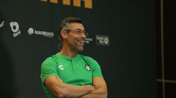 Pedro Caixinha se pone como misión en Santos ganar la Concachampions 