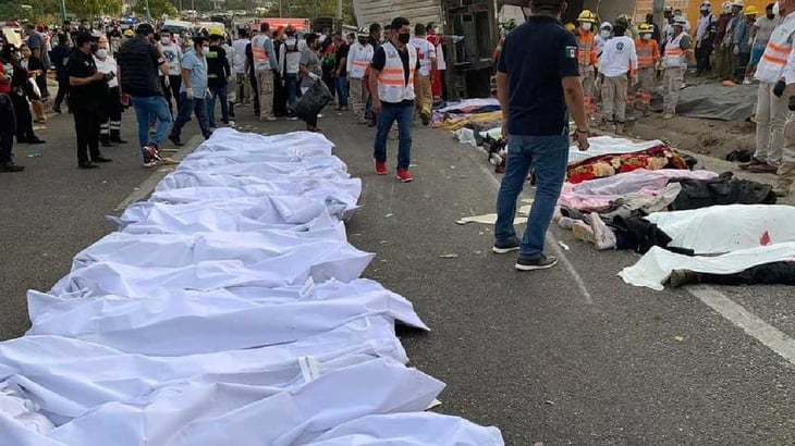 Identifican a 21 de los 56 migrantes que murieron en accidente