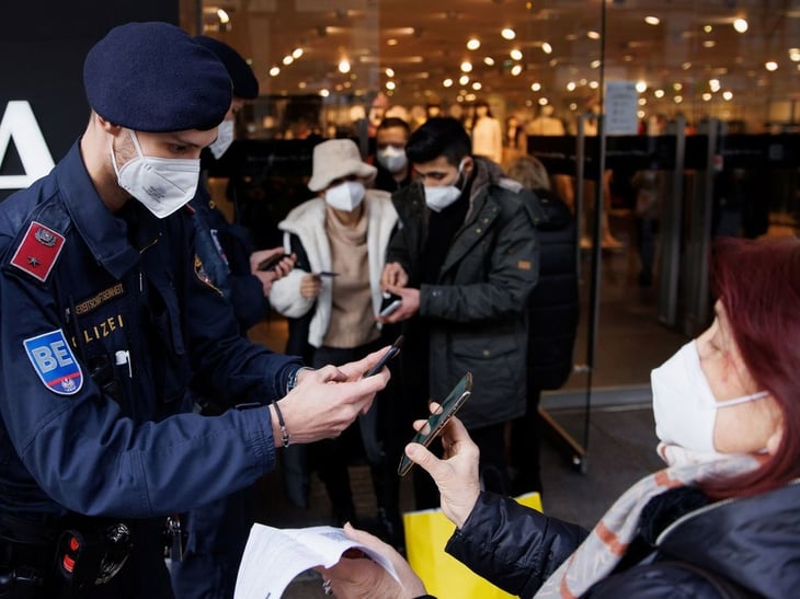 Austria impone 10 días de cuarentena a viajeros no vacunados del COVID-19