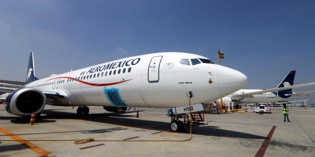 Aeroméxico vuelve a caer en bolsa y cierra con pérdidas del 37.50 %