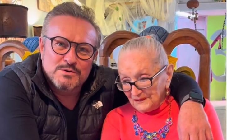 VIDEO: El divertido momento de Arturo Peniche con su madre 