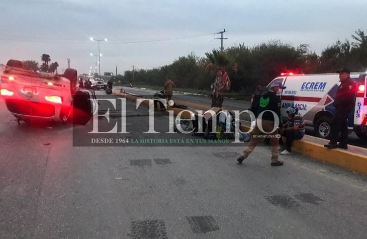 Paisano vuelca en la Carretera 57 y deja lesionados a dos menores de edad en Monclova
