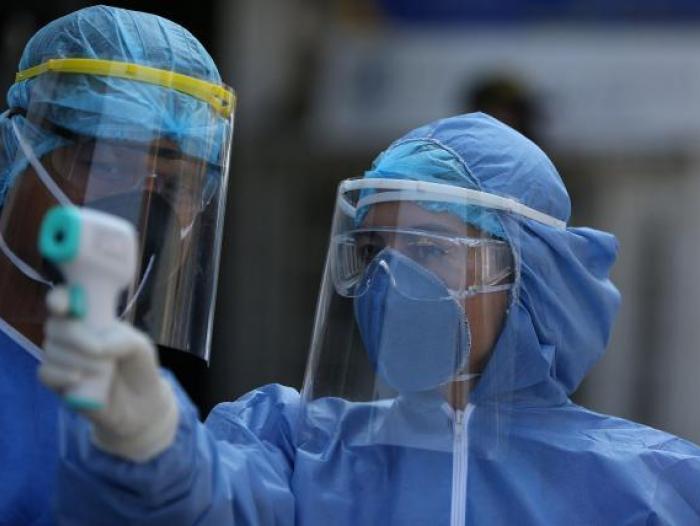Colombia suma 2,016 contagios por COVID-19, mientras la vacunación avanza