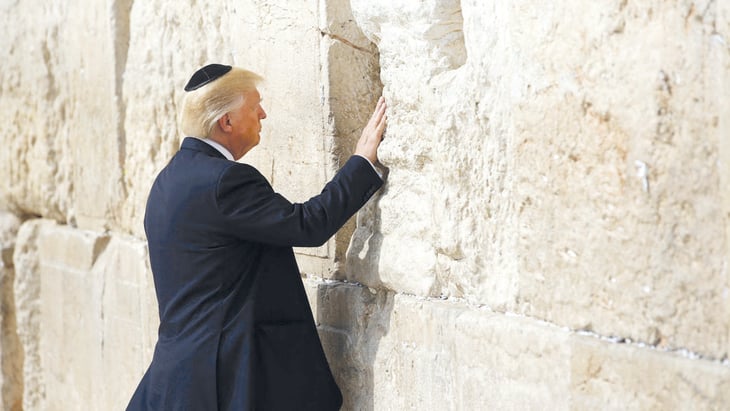 Trump dice que judíos de EU ya 'no aman a Israel' y es acusado de 'vil antisemitismo'