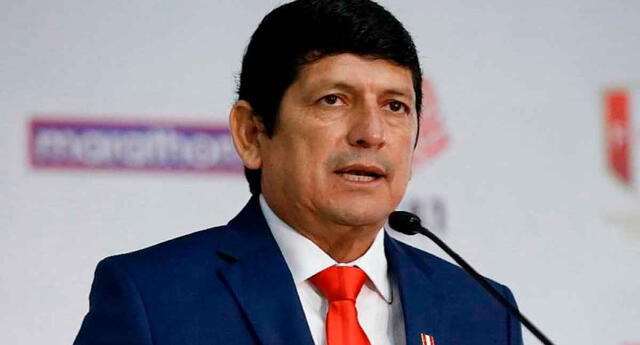 Lozano es reelegido presidente de Federación Peruana en elecciones sin rival