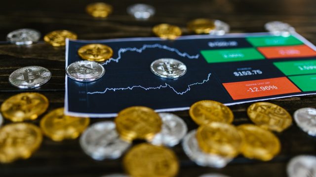 Icefi recomienda liquidar fondo salvadoreño de bitcóin y darlo al presupuesto