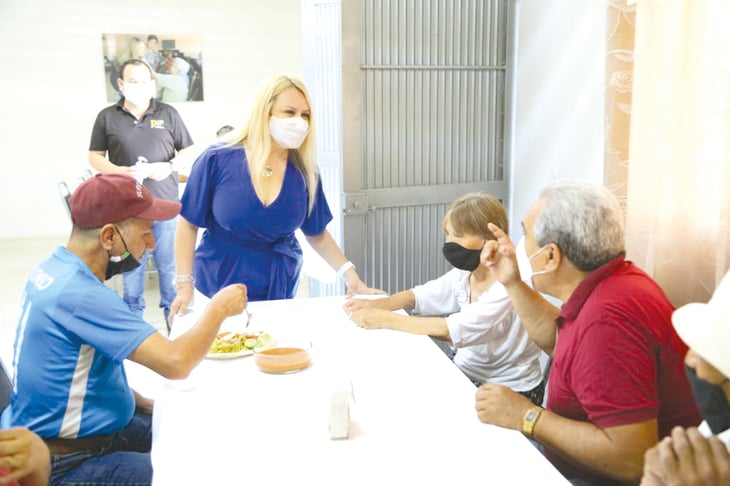 DIF Coahuila brinda 1 millón de raciones alimentarias a adultos