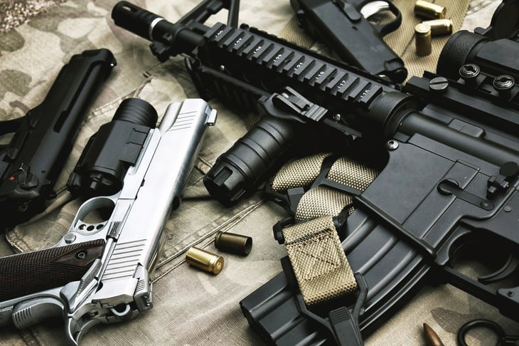 La Corte Suprema de Brasil compra 'armas no letales' para prevenir violencia