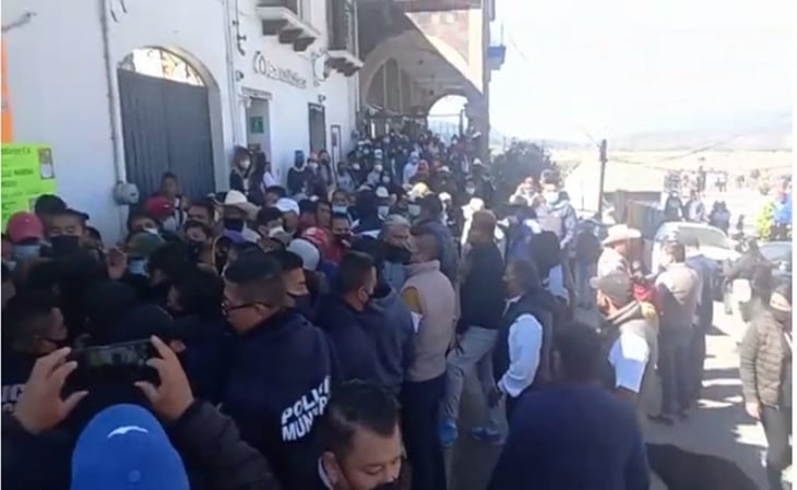 Rocían con gas lacrimógeno a alcaldesa de Amanalco