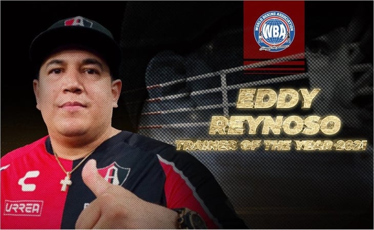 Eddy Reynoso recibe otro galardón como Entrenador del Año