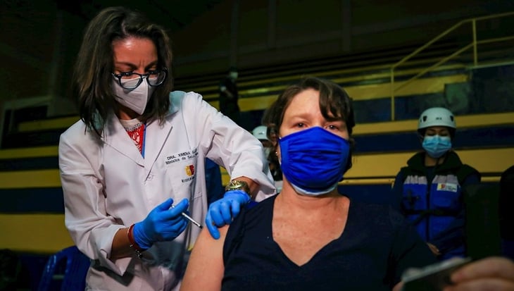 La vacunación contra la COVID-19 será obligatoria para funcionarios en Panamá