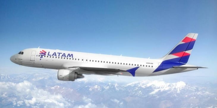 Contagios de COVID-19 limitan la operación de la aerolínea LATAM en Colombia