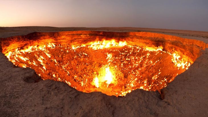Turkmenistán decidido a cerrar cráter conocido como la 'Puerta del Infierno'