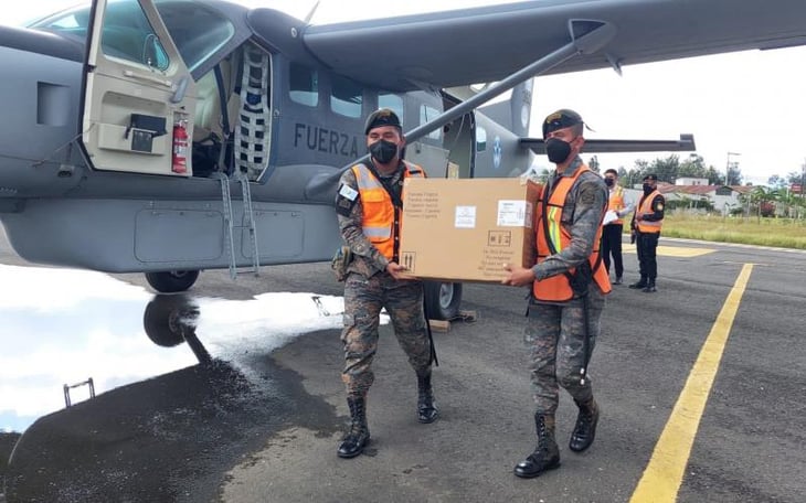 Guatemala abre centro de vacunación contra la COVID-19 en su Fuerza Aérea