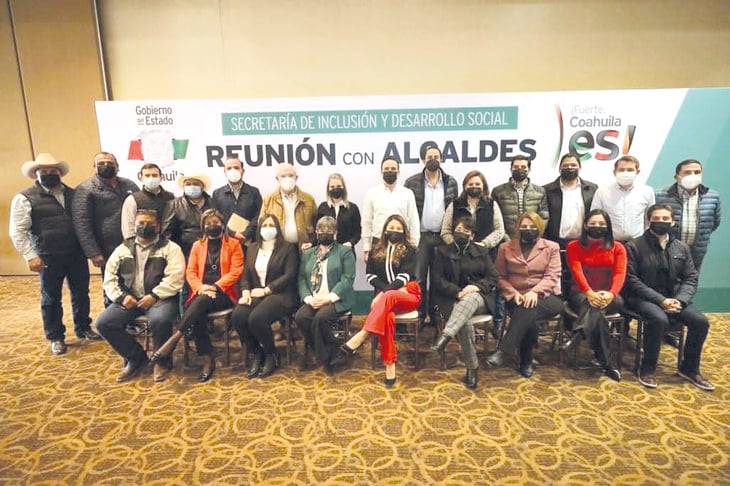 Manolo Jiménez se reúne con alcaldes para labor social