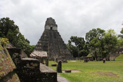 Hallan muerto a turista alemán desaparecido en zona arqueológica de Guatemala