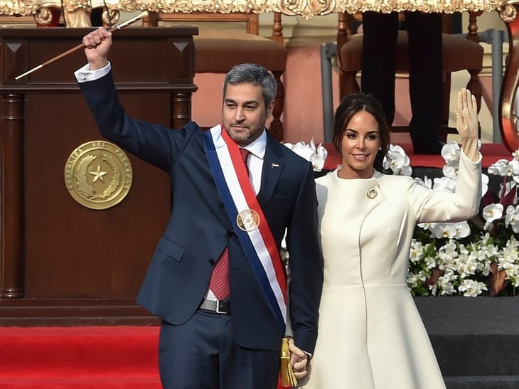 Presidente de Paraguay en aislamiento tras el resultado positivo de su esposa