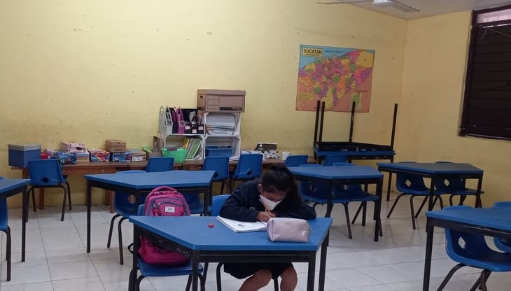 Covid y frío, reportan baja afluencia en clases en Yucatán