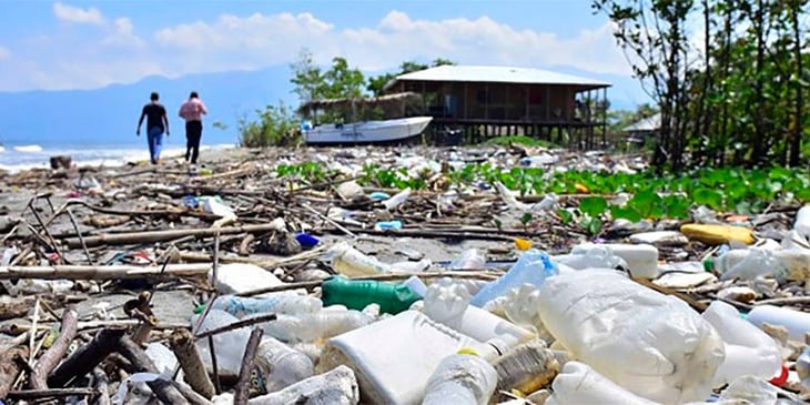 Guatemala afirma que controló flujo de desechos del río Motagua a Honduras