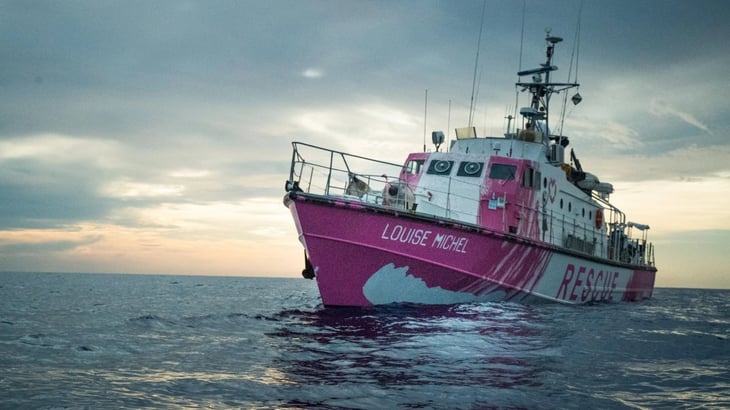 Un barco de Bansky lleva 58 migrantes a Lampedusa y Malta rechaza al de MSF