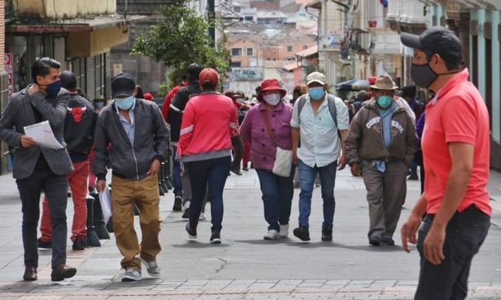 Quito pasa a alerta naranja por disminución de contagios de COVID-19