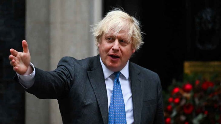 Johnson intensifica la diplomacia para evitar un 'baño de sangre en Europa'