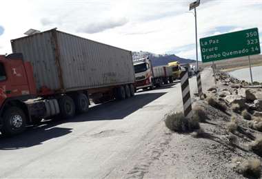 Bolivia toma pruebas PCR en frontera con Chile para agilizar paso de camiones