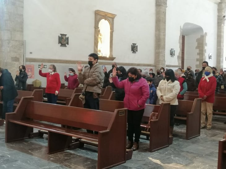 Iglesia Santiago Apóstol de Monclova permite aforo de feligreses al 60%
