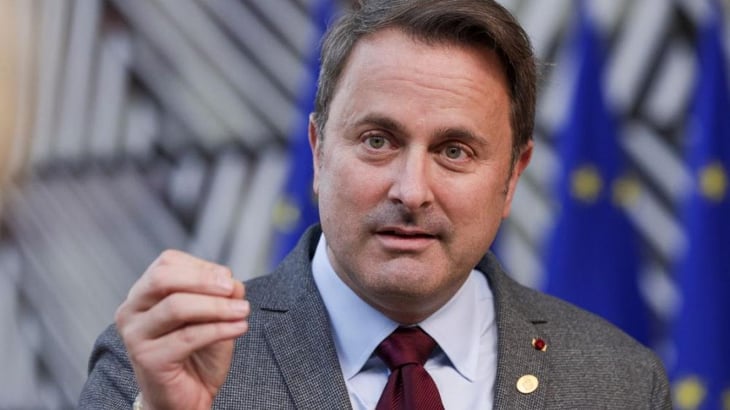 Primer ministro luxemburgués renuncia a su posgrado tras acusación de plagio