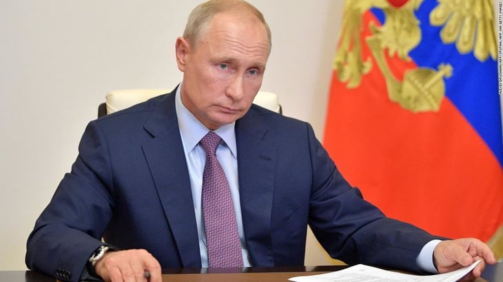 Putin recrimina a Johnson falta de voluntad de la OTAN de escuchar a Rusia
